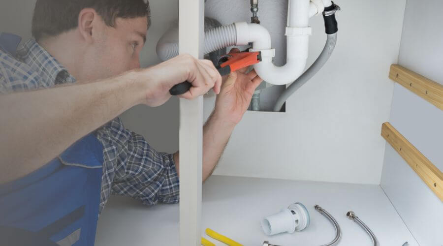 Expert burst pipe repair services in Brixey, MO